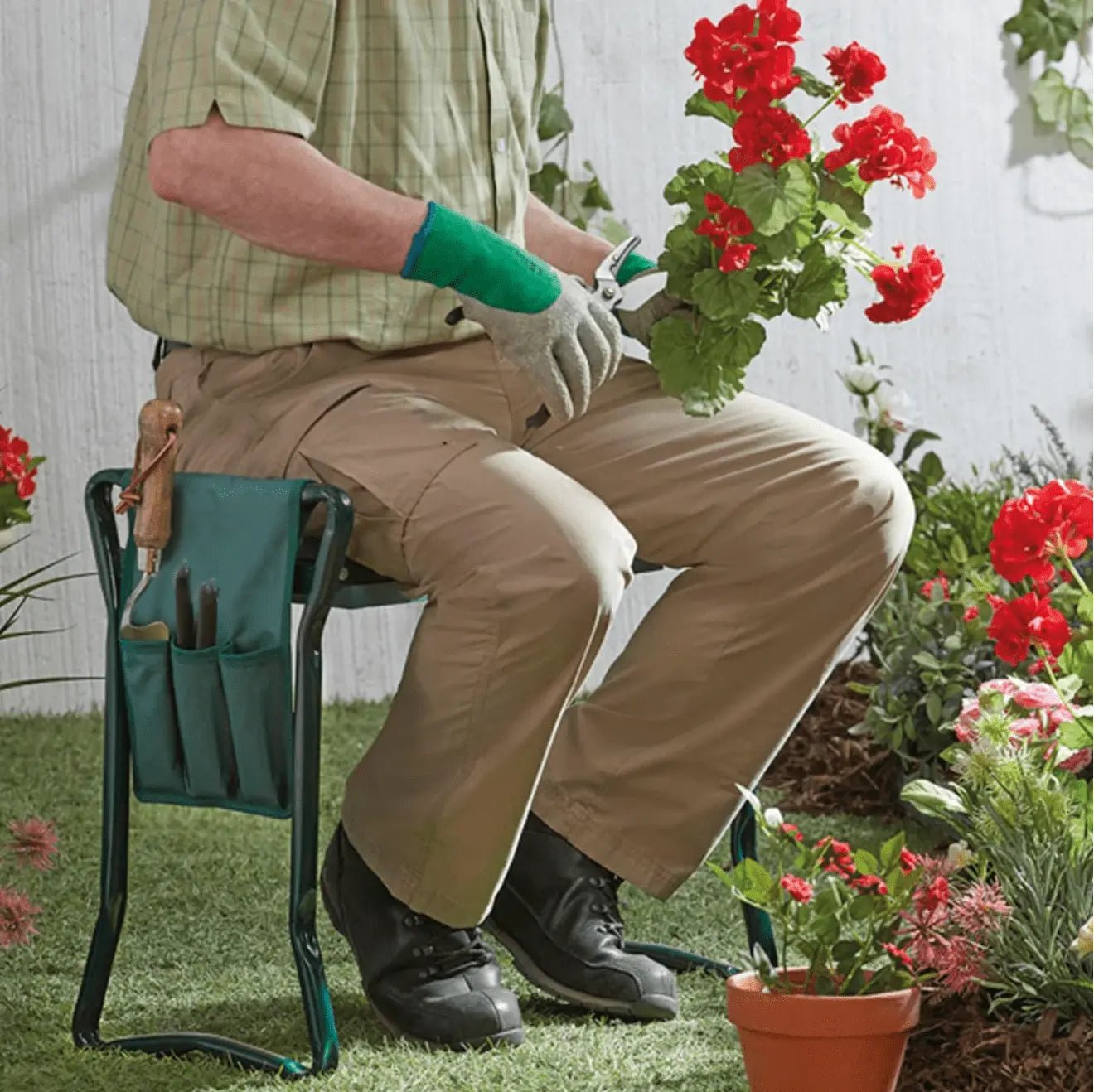Multi - Purpose Garden Kneeler BONUS Tool Pouch - aussie - deals4uaussie - deals4u